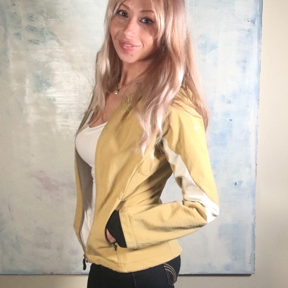 Nike waterproof high quality runners jacket